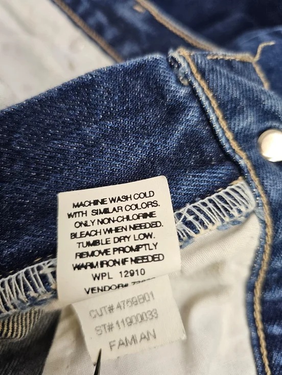 Venezia Women's Famian Dark Blue High Waist Cropped Jeans, Sz 20 - Picture 10 of 11